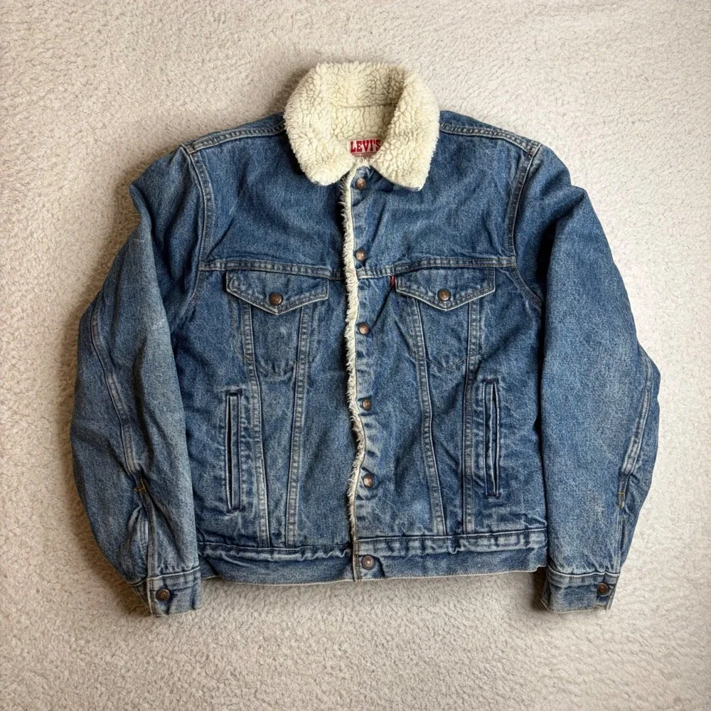 Vintage Levis 70608 Denim Trucker Jacket Blue Sherpa Lined Made in USA Mens 38R